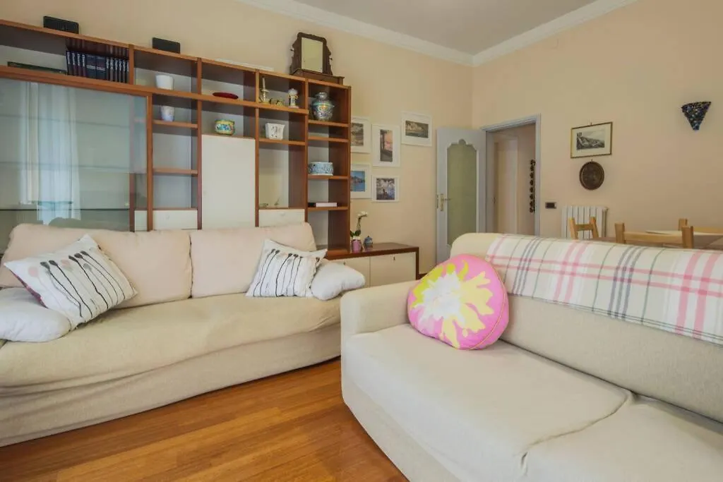 Charming Apartment In The Centre Of アマルフィ